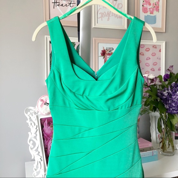 NWOT. LE CHATEAU Dress - Picture 4 of 4